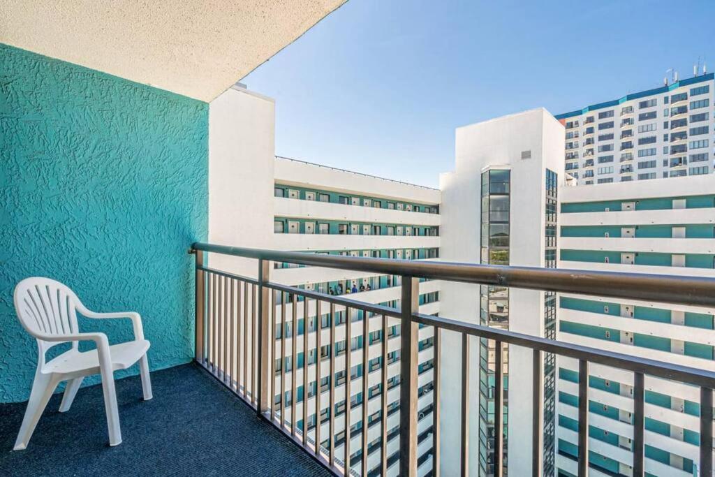 Remodeled Condo, Waterpark View At Landmark Resort Myrtle Beach Exterior photo