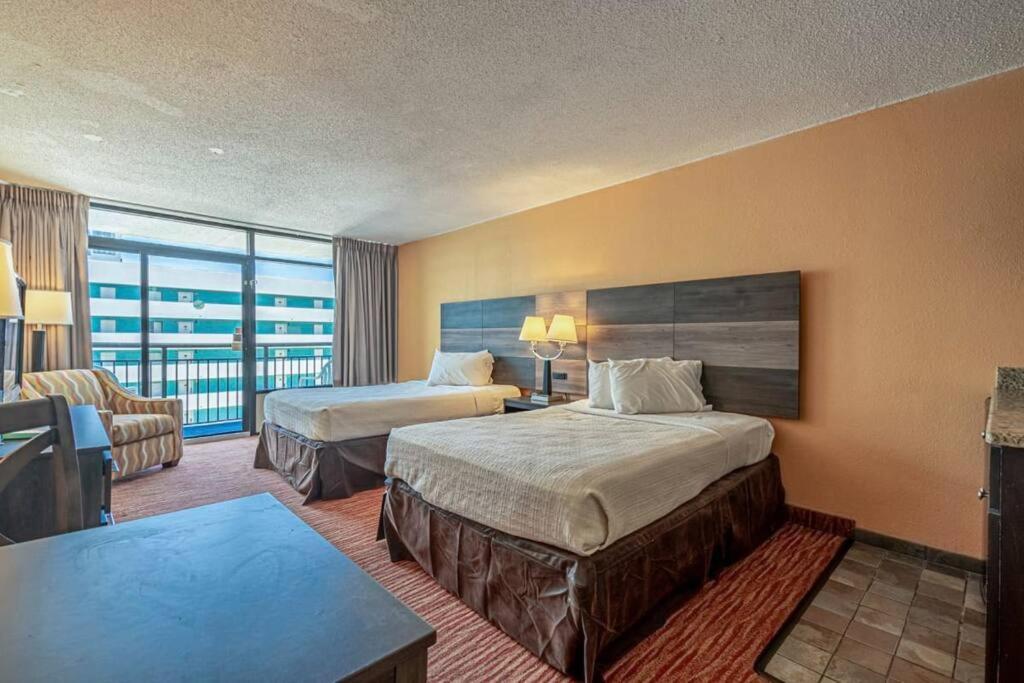 Remodeled Condo, Waterpark View At Landmark Resort Myrtle Beach Exterior photo