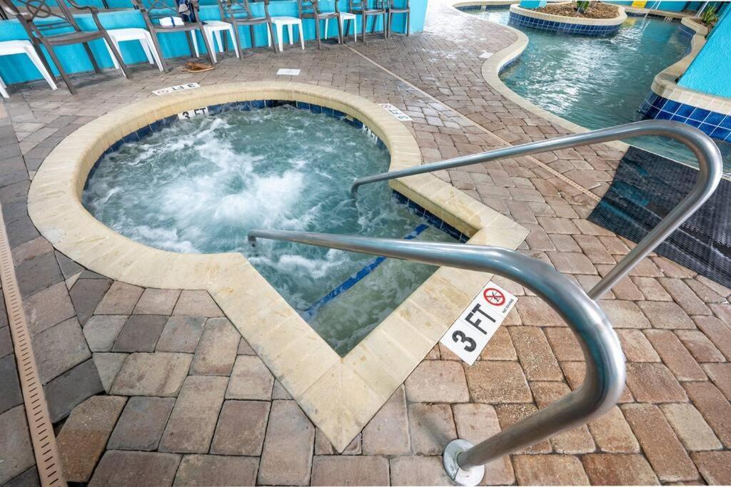 Remodeled Condo, Waterpark View At Landmark Resort Myrtle Beach Exterior photo